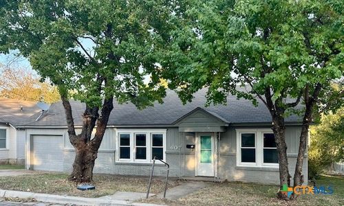 607 Park St, Gatesville, TX, 76528-2337 | Card Image