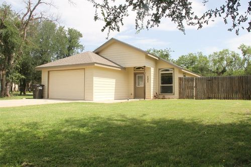 121 Bluebonnet Dr, Early, TX, 76802-2217 | Card Image