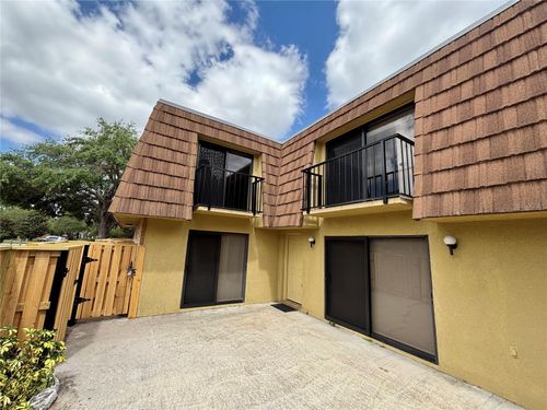 418-5341 Bamboo Ct, ORLANDO, FL, 32811-6713 | Card Image