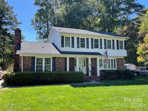 123 Cliffwood Cir, Mooresville, NC, 28115-2807 | Card Image