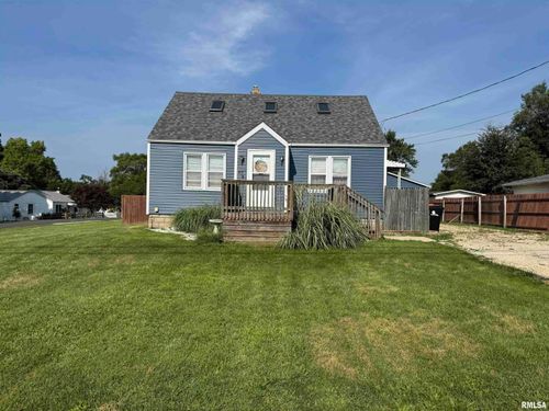 212 Wagner St, Washington, IL, 61571-2030 | Card Image