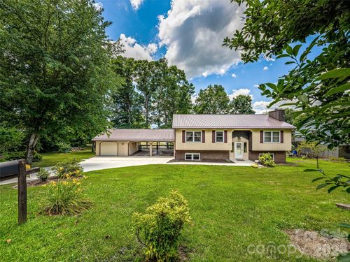 29 Tall Oaks Rd, Candler, NC, 28715-9429 | Card Image