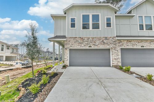 678 Royal Arch Dr, Conroe, TX, 77304-3210 | Card Image