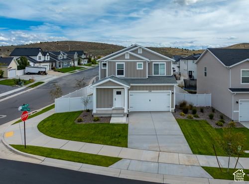 7218 N Oquirrh Ranch Pkwy, Eagle Mountain, UT, 84005-5826 | Card Image