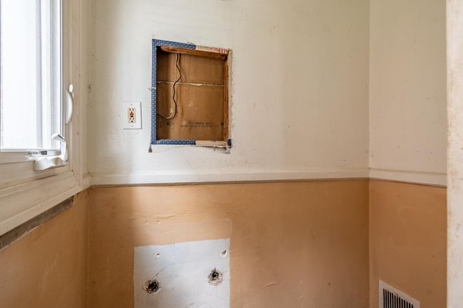 17550 Ohio St, House other with 3 bedrooms, 2 bathrooms and null parking in Detroit MI | Image 21