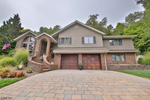 163 Breakneck Rd, Highland Lakes, NJ, 07422-1912 | Card Image