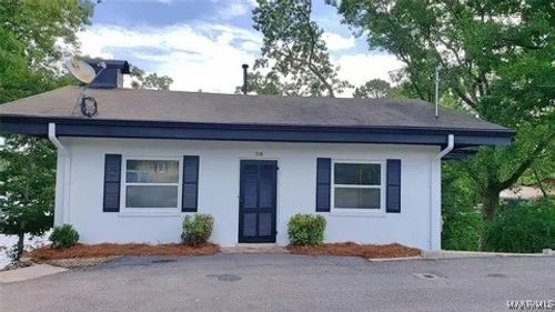 90 Ski Club Dr, Wetumpka, AL, 36092-7840 | Card Image