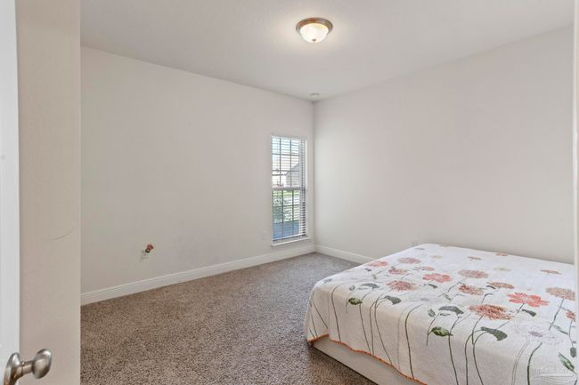 422 Chickadee St, House other with 4 bedrooms, 2 bathrooms and 2 parking in Crestview FL | Image 25