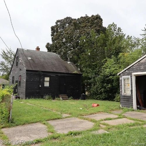 15315 Park Grove St, Detroit, MI, 48205-3042 | Card Image