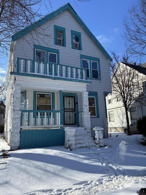2817 N 12th Street, Milwaukee, WI, 53206 | Card Image