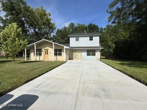 7616 Newton Dr, Biloxi, MS, 39532-2830 | Card Image