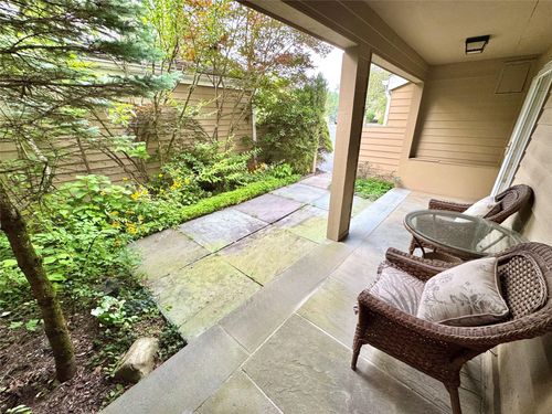 206 Dogwood Ct, Poughkeepsie, NY, 12601-4849 | Card Image