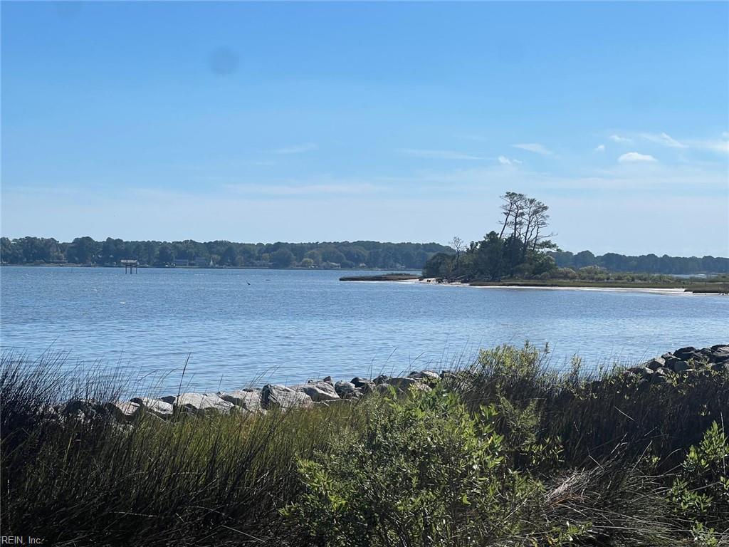 Land in Yorktown 3