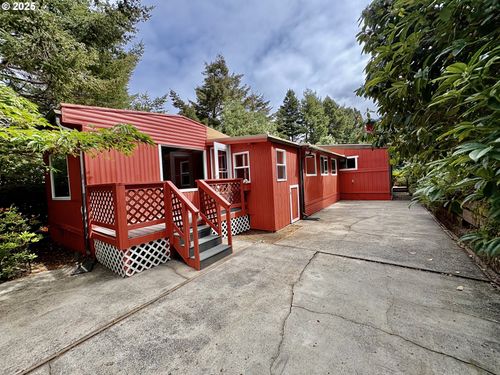 91-1600 Rhododendron Dr, Florence, OR, 97439-9306 | Card Image