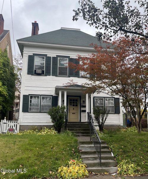 1072 University Pl, Schenectady, NY, 12308-2704 | Card Image