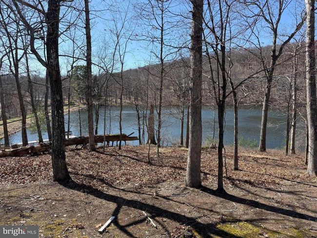 3301 Windermere Dr, Townhouse with 3 bedrooms, 2 bathrooms and null parking in Bushkill PA | Image 22