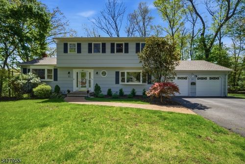 21 Robin Hood Rd, Morris Plains, NJ, 07950-3058 | Card Image