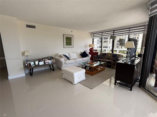 510-20185 E Country Club Dr, Aventura, FL, 33180-3049 | Card Image