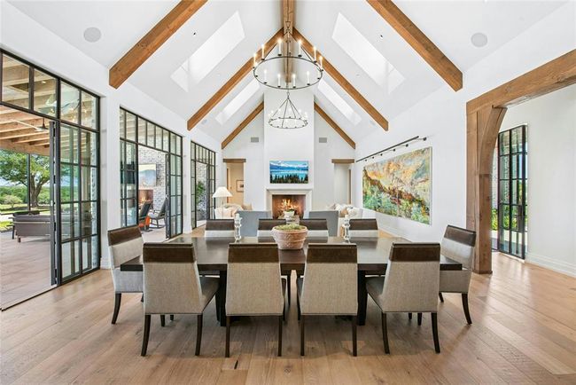 658 Fordtran Rd, Home with 6 bedrooms, 11 bathrooms and 6 parking in New Ulm TX | Image 8