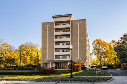 apt-3f-3965 N Meridian St, Indianapolis, IN, 46208-4021 | Card Image