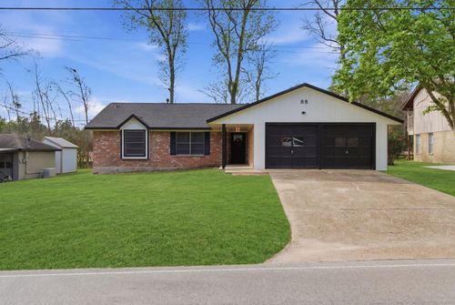 88 Rolling Hills Dr, Conroe, TX, 77304-1139 | Card Image