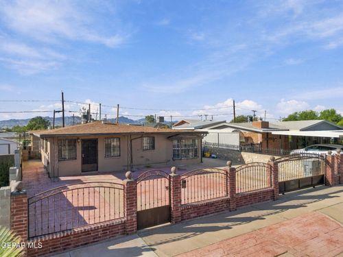 167 Pearl Ln, El Paso, TX, 79915-3521 | Card Image