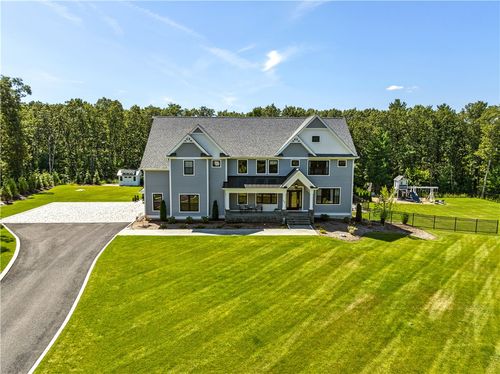 262 Douglas Pike, Smithfield, RI, 02917-2300 | Card Image