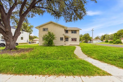 152/154 Shadwell Drive, San Antonio, TX, 78228 | Card Image