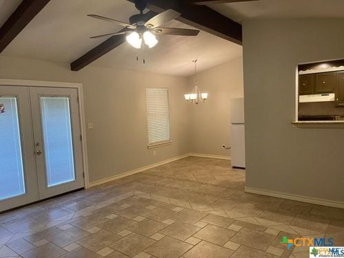 2016 Nevada St, San Marcos, TX, 78666-2214 | Card Image