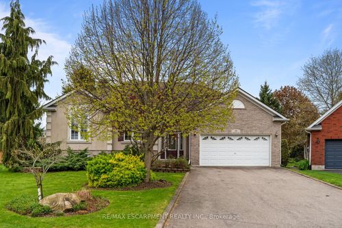 16 Macpherson Drive, Brant, ON, N3L4B6 | Card Image