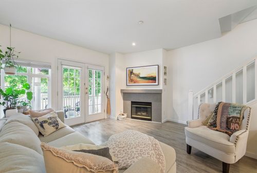 8529 Jellicoe St, Vancouver, BC, V5S4T5 | Card Image