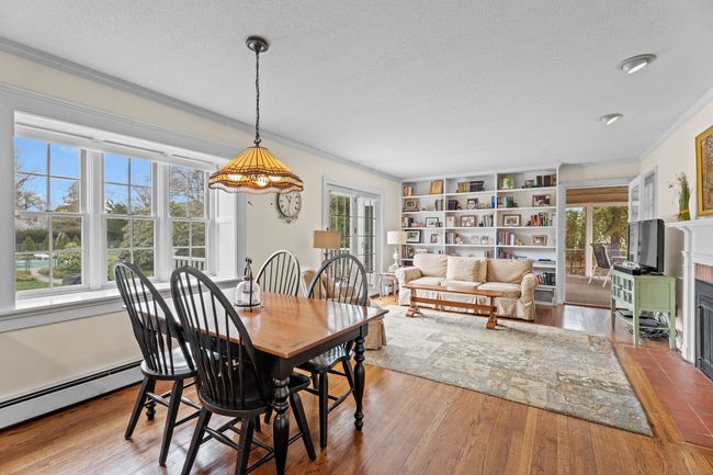 Expansive eat in area opens to the family room/great room | Image 18