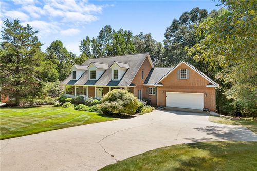 123 Pinnacle Pointe Dr, Seneca, SC, 29672-6852 | Card Image