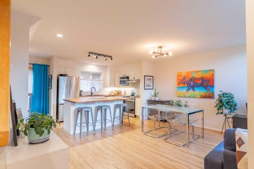 2-601 4 St, Canmore, AB, T1W2G7 | Card Image