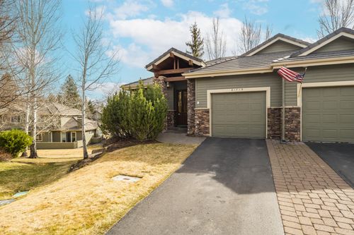 61719 Bridge Creek Dr, Bend, OR, 97702-1039 | Card Image