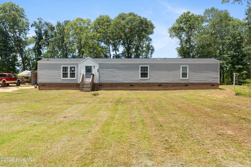 225 Dirt Rd, Hamlet, NC, 28345-7312 | Card Image