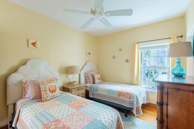 Bedroom #1 w/ Ensuite Bathroom | Image 12