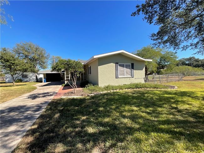 3662 Monterrey St, House other with 2 bedrooms, 1 bathrooms and null parking in Corpus Christi TX | Image 6