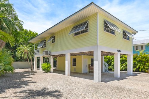 24740 Park Dr, Summerland Key, FL, 33042-4407 | Card Image