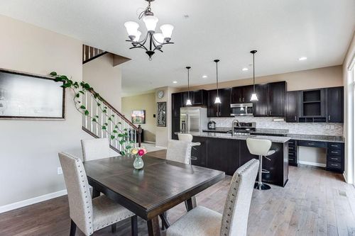 8934 Sw Village Loop, Chanhassen, MN, 55317-8589 | Card Image