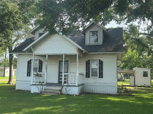 5922 Railroad St, Wallis, TX, 77485-9198 | Card Image
