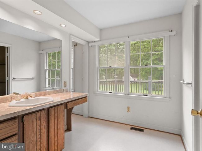 13124 S River Rd, House other with 4 bedrooms, 4 bathrooms and null parking in SUMERDUCK VA | Image 23