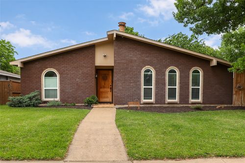 5229 Cook Cir, The Colony, TX, 75056-2325 | Card Image