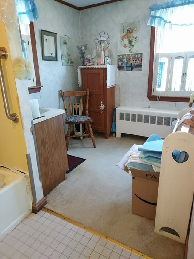 28 Stowe Rd, House other with 3 bedrooms, 1 bathrooms and 3 parking in Grafton MA | Image 13