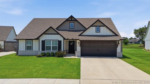 7408 N 159th East Ave, Owasso, OK, 74055-8575 | Card Image