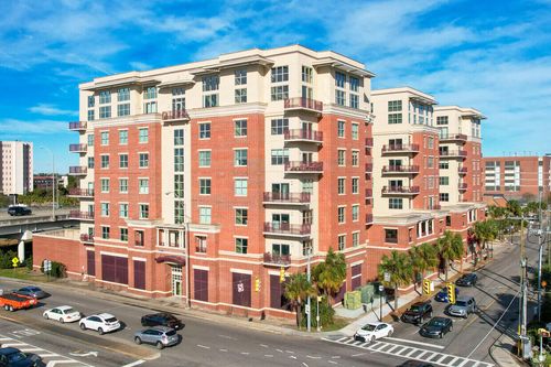 apt-716-150 Bee St, Charleston, SC, 29401-5707 | Card Image