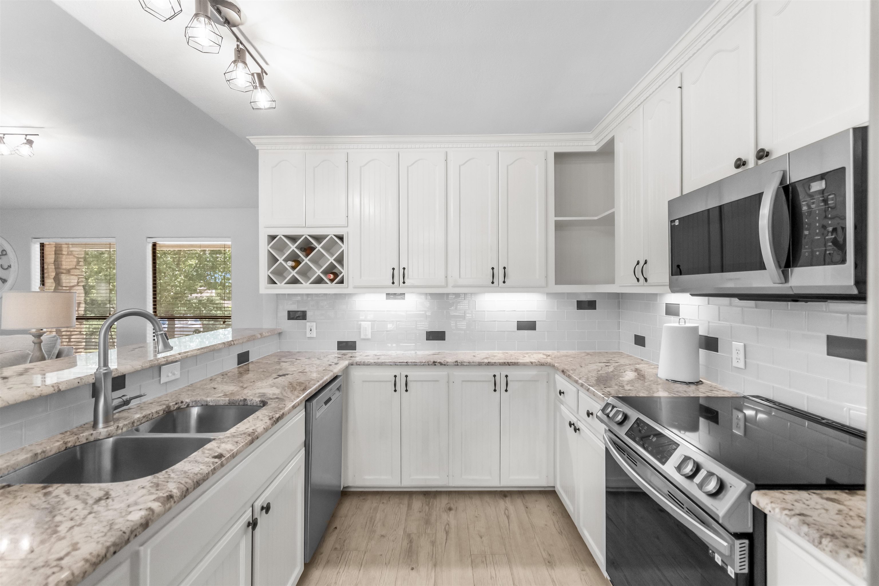Residential in Horseshoe Bay 2