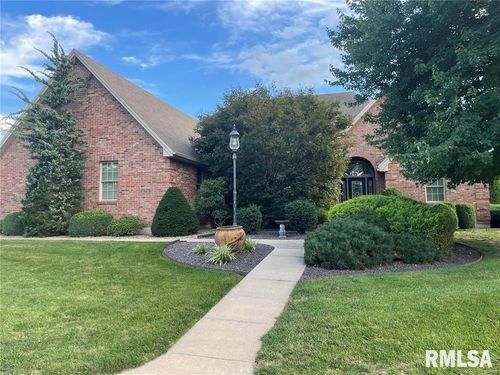 323 Johnson Pl, Palmyra, MO, 63461-2088 | Card Image