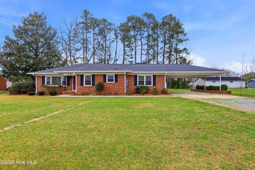 403 Smith Chapel Rd, Mount Olive, NC, 28365-1926 | Card Image