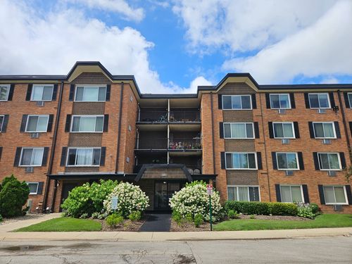 apt-202-1106 S New Wilke Rd, Arlington Heights, IL, 60005-2944 | Card Image
